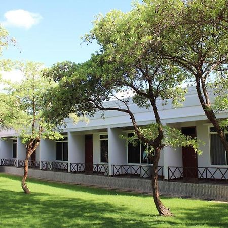 Royal Village Hotel Dodoma Esterno foto